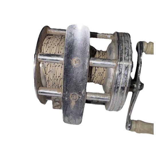 Vintage Pflueger Trump Casting Fishing Reel Trademark No. 1943 - Picture 5 of 5